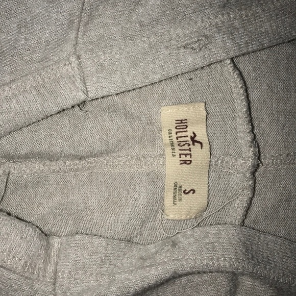 hollister sweatshirt - Picture 2 of 4